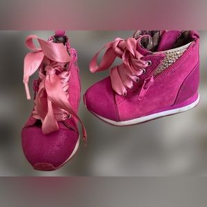 Hot pink Wedges